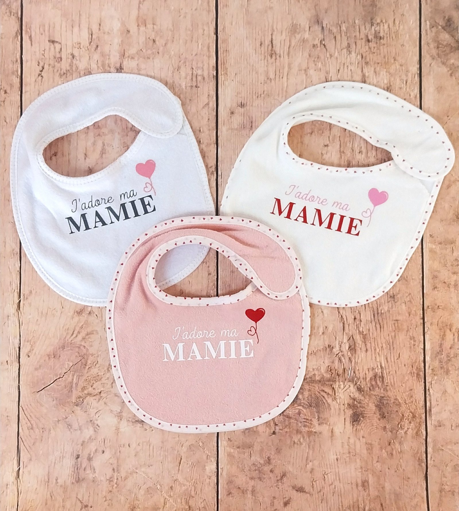 Bavoirs "J'adore ma mamie" lot de 3